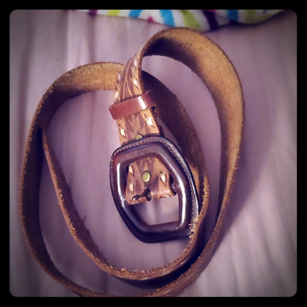 Old Navy belt size Medium